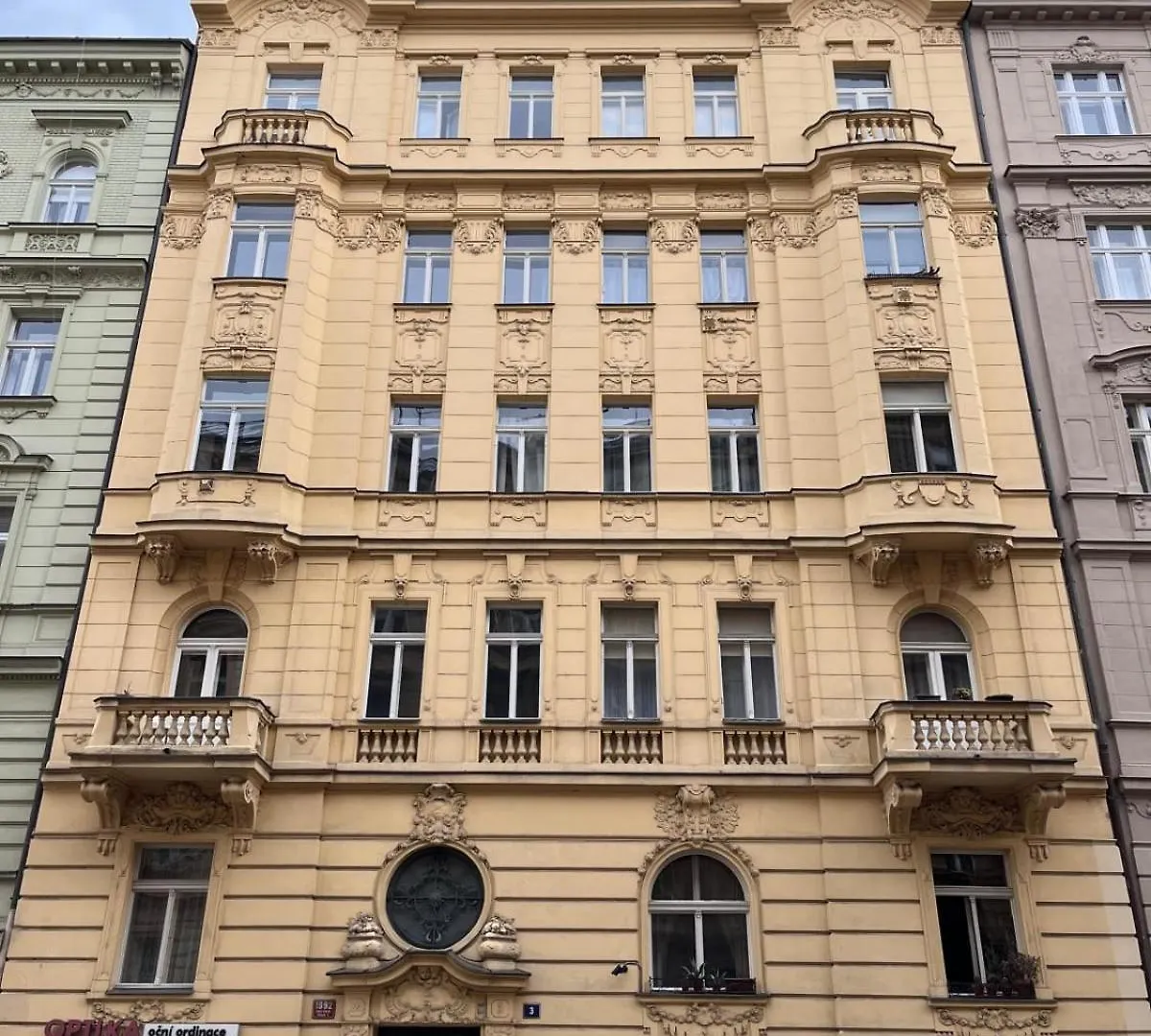 Comfortable And Cosy Apt A Few Steps From Dancing House And Naplavka Dance Praga