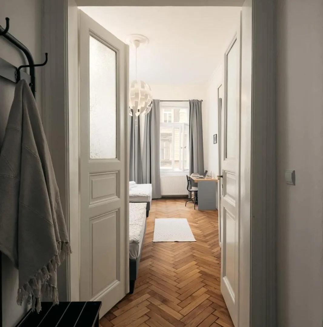 Comfortable And Cosy Apt A Few Steps From Dancing House And Naplavka Dance Praga República Checa
