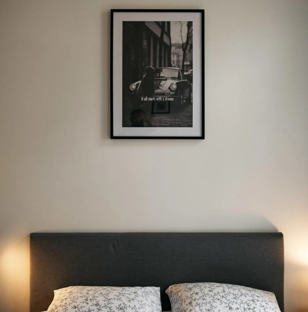 Comfortable And Cosy Apt A Few Steps From Dancing House And Naplavka Dance Praga