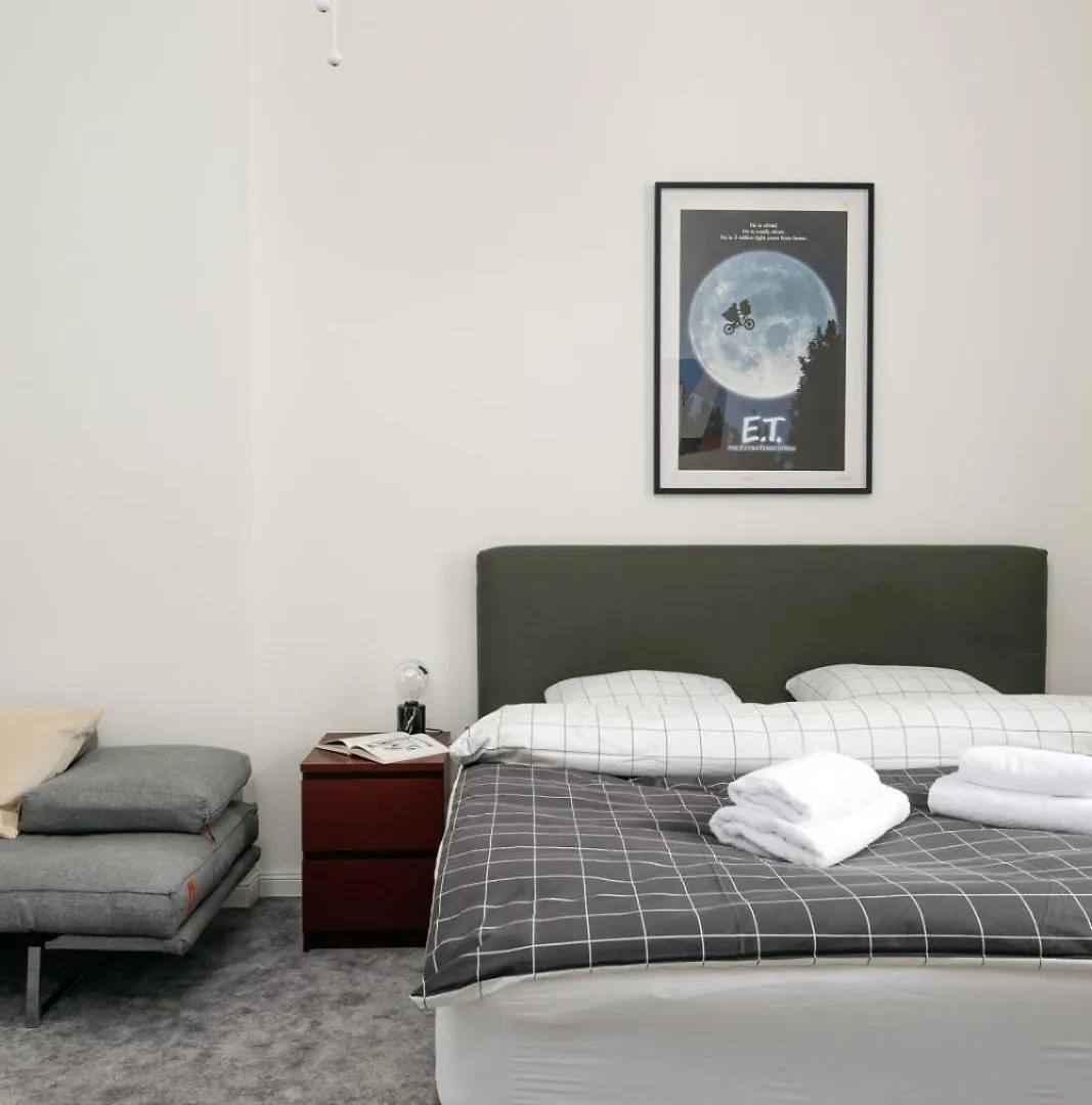 Comfortable And Cosy Apt A Few Steps From Dancing House And Naplavka Dance Prague Appartement